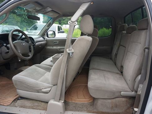 Used 2006 Toyota Tundra SR5 RWD image 9