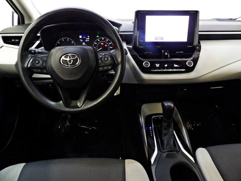 Used 2025 Toyota Corolla LE FWD image 22