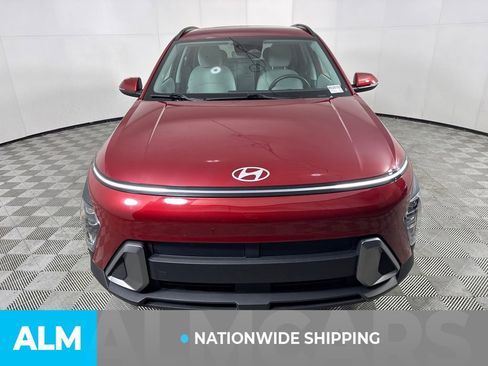 Used 2025 Hyundai Kona SEL image 3