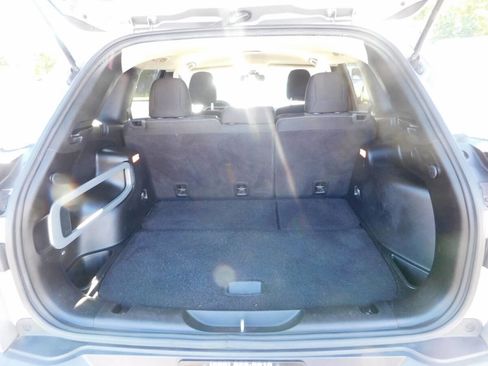 Used 2015 Jeep Cherokee Latitude image 5