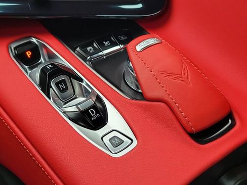 Used 2025 Chevrolet Corvette Z06 RWD image 32