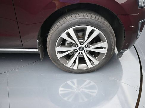 Used 2021 Ford Expedition Limited AWD/4WD image 11