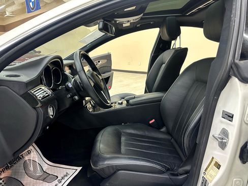 Used 2014 Mercedes-Benz CLS 550 4MATIC w/ Premium 1 Package image 22