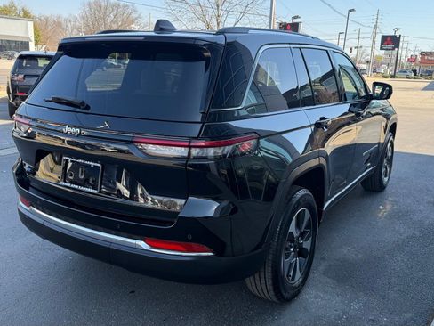 Used 2023 Jeep Grand Cherokee 4WD 4xe image 8