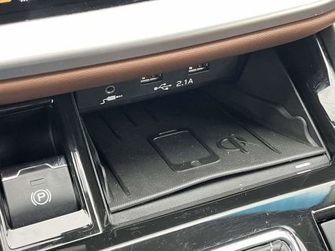 Used 2022 Subaru Outback Touring XT image 34