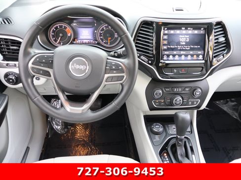 Used 2020 Jeep Cherokee Limited AWD/4WD image 19