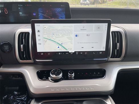 New 2025 Ford Expedition Max Active image 22