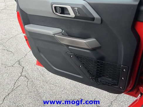 Certified 2022 Ford Bronco Black Diamond image 18