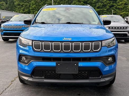 Used 2022 Jeep Compass Latitude w/ Sun and Sound Group AWD/4WD image 10