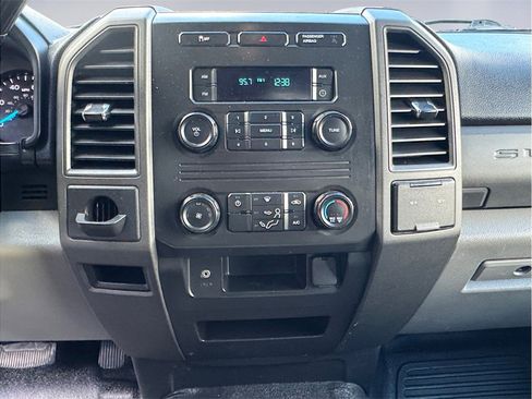 Used 2017 Ford F250 XL image 10