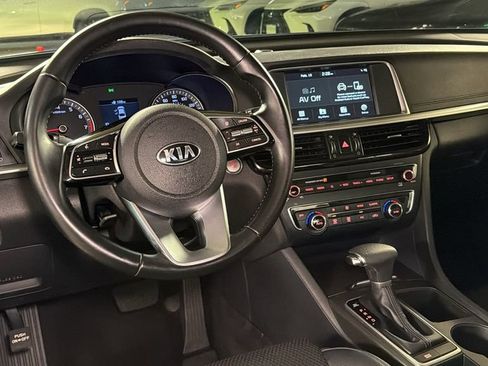 Used 2019 Kia Optima S w/ S Panoramic Sunroof Package image 15
