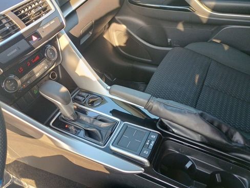 Used 2020 Mitsubishi Eclipse Cross LE FWD image 31