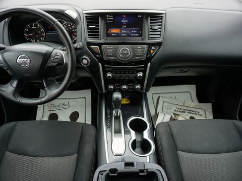 Used 2020 Nissan Pathfinder SV w/ Cargo Package FWD image 20