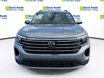 Used 2025 Volkswagen Atlas SE