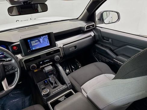 Used 2025 Toyota 4Runner TRD Off-Road image 23