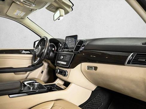 Used 2018 Mercedes-Benz GLE 350 4MATIC image 23