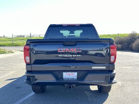 New 2026 GMC Sierra 1500 Elevation image 4
