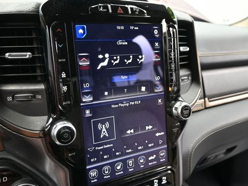 Used 2019 RAM 1500 Limited AWD/4WD image 16