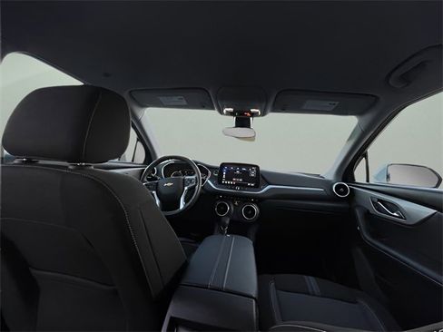 Certified 2025 Chevrolet Blazer LT image 29