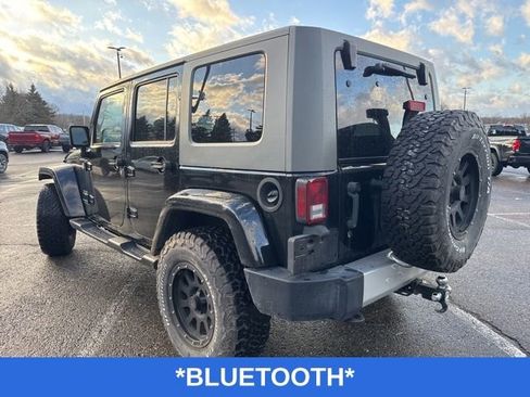 Used 2009 Jeep Wrangler Unlimited Sahara w/ Trailer Tow Group image 5