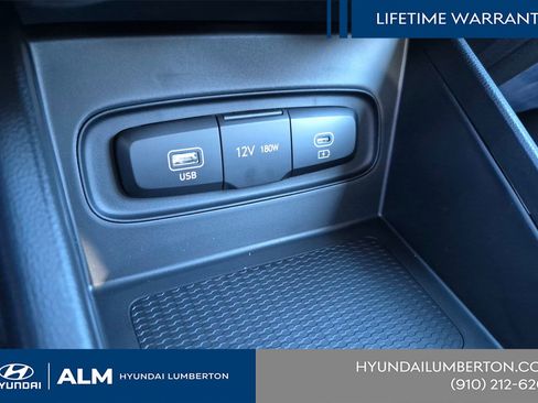 New 2026 Hyundai Venue SE FWD image 26