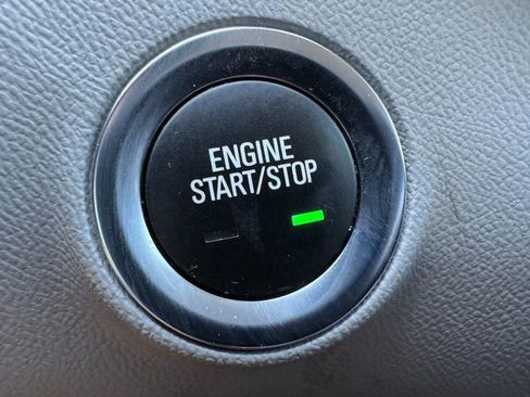 Used 2022 GMC Terrain SLT FWD image 23