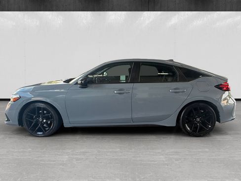 Used 2022 Honda Civic Sport image 2