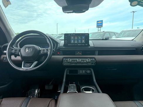 Used 2023 Honda Pilot Elite image 29