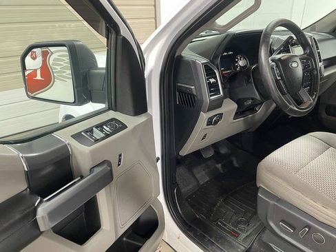 Used 2016 Ford F150 XLT w/ Equipment Group 302A Luxury AWD/4WD image 10