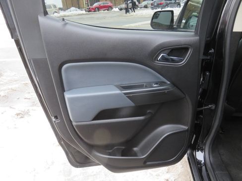 Used 2018 Chevrolet Colorado Z71 image 23