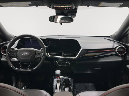 Used 2024 Chevrolet Trax RS w/ Driver Confidence Package image 18