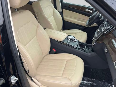 Used 2018 Mercedes-Benz GLS 450 4MATIC image 3