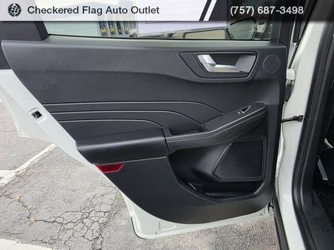 Used 2021 Ford Escape SEL w/ Technology Package image 41