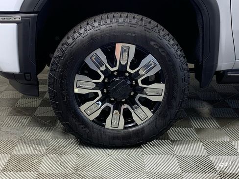 New 2026 GMC Sierra 3500 Denali w/ Denali Reserve Package image 24