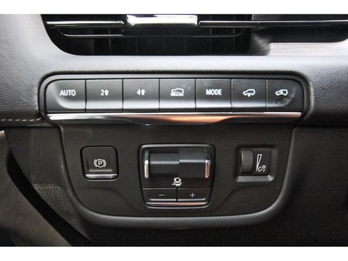 Used 2024 Cadillac Escalade Sport w/ Touring Package AWD/4WD image 17