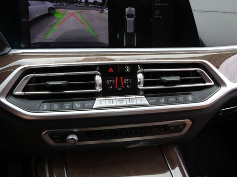 Used 2020 BMW X7 xDrive40i w/ Luxury Seating Package AWD/4WD image 22