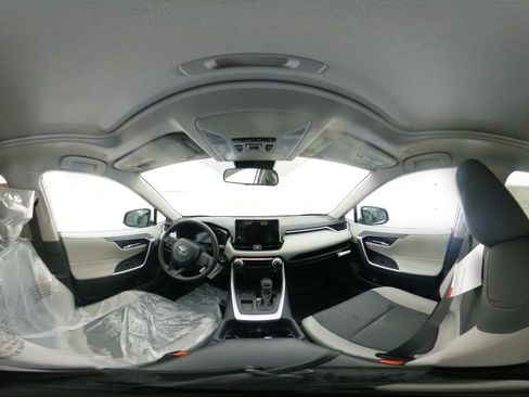 New 2025 Toyota RAV4 XLE image 51