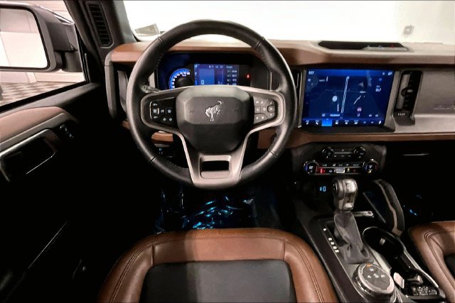 Used 2024 Ford Bronco Outer Banks AWD/4WD image 6