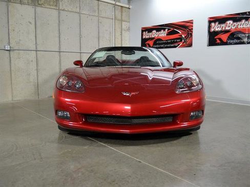 Used 2013 Chevrolet Corvette Convertible image 3