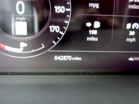 Used 2019 Land Rover Range Rover Supercharged image 12