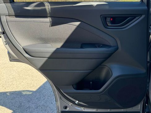 Used 2025 Subaru Forester Premium image 16