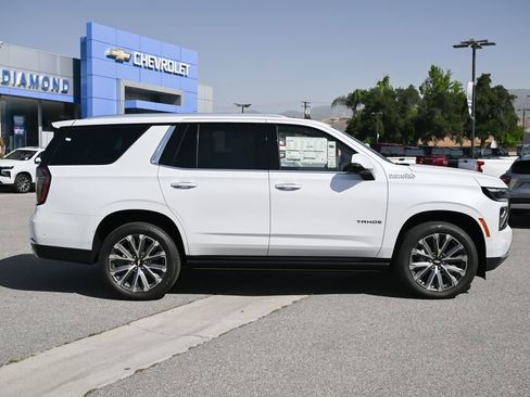 New 2026 Chevrolet Tahoe High Country AWD/4WD image 3