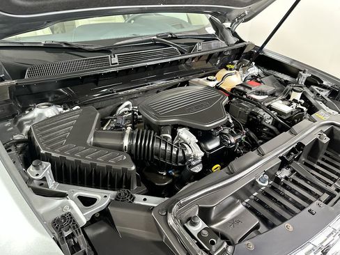 Used 2023 GMC Acadia Denali w/ Denali Ultimate Package FWD image 26