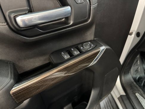 Used 2019 Chevrolet Silverado 1500 LT w/ True North Edition AWD/4WD image 13