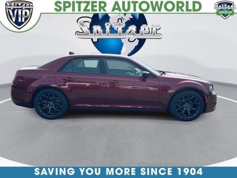 Used 2020 Chrysler 300 Touring w/ Sport Appearance Package RWD image 10