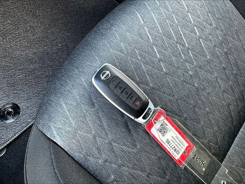 Certified 2026 Nissan Sentra SV w/ SV Convenience Package FWD image 35