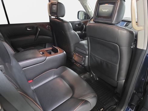Used 2020 Nissan Armada Platinum w/ Captain's Chairs Package image 11