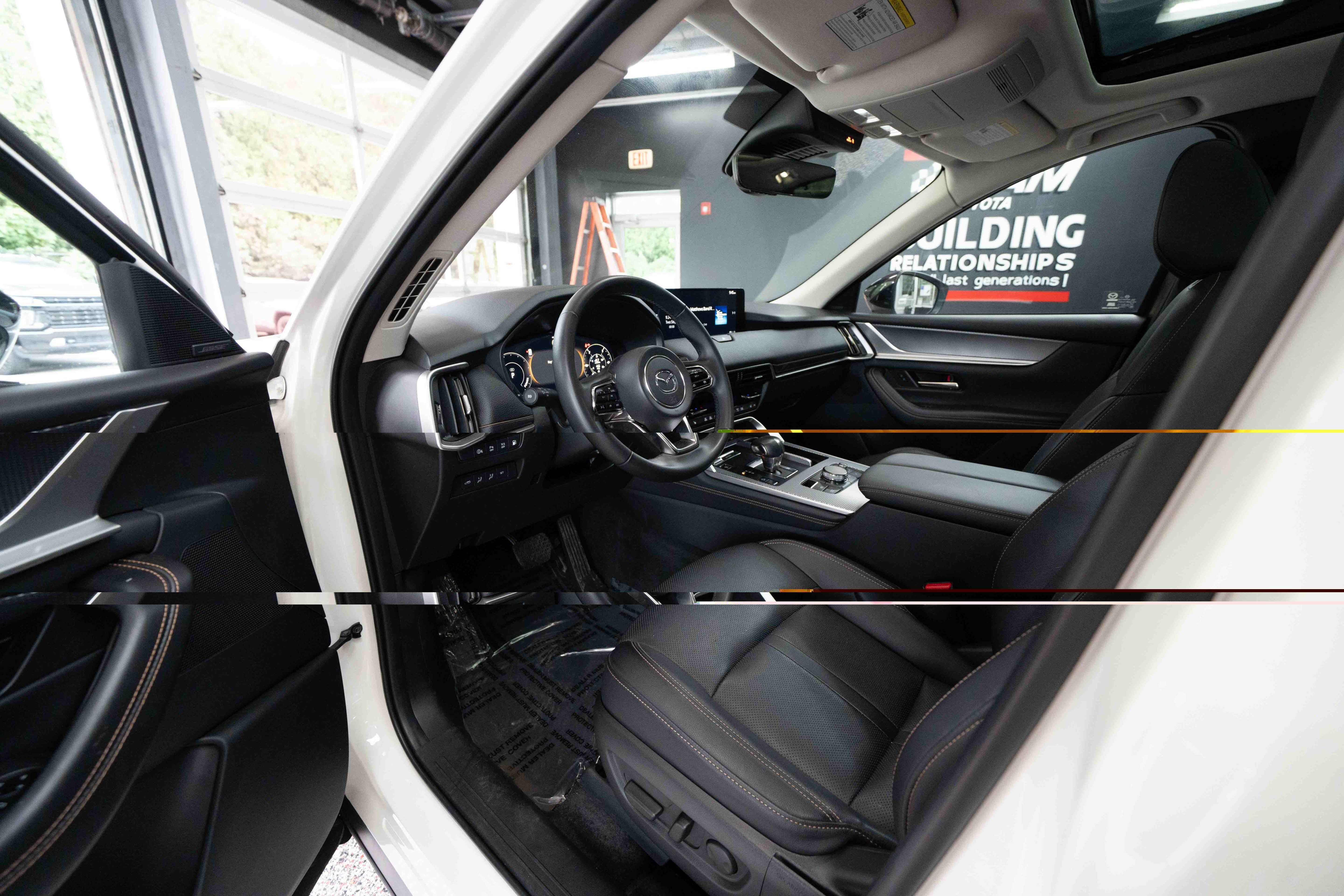 Used 2025 MAZDA CX-70 Plug-In Hybrid w/ Premium Pkg AWD/4WD image 7