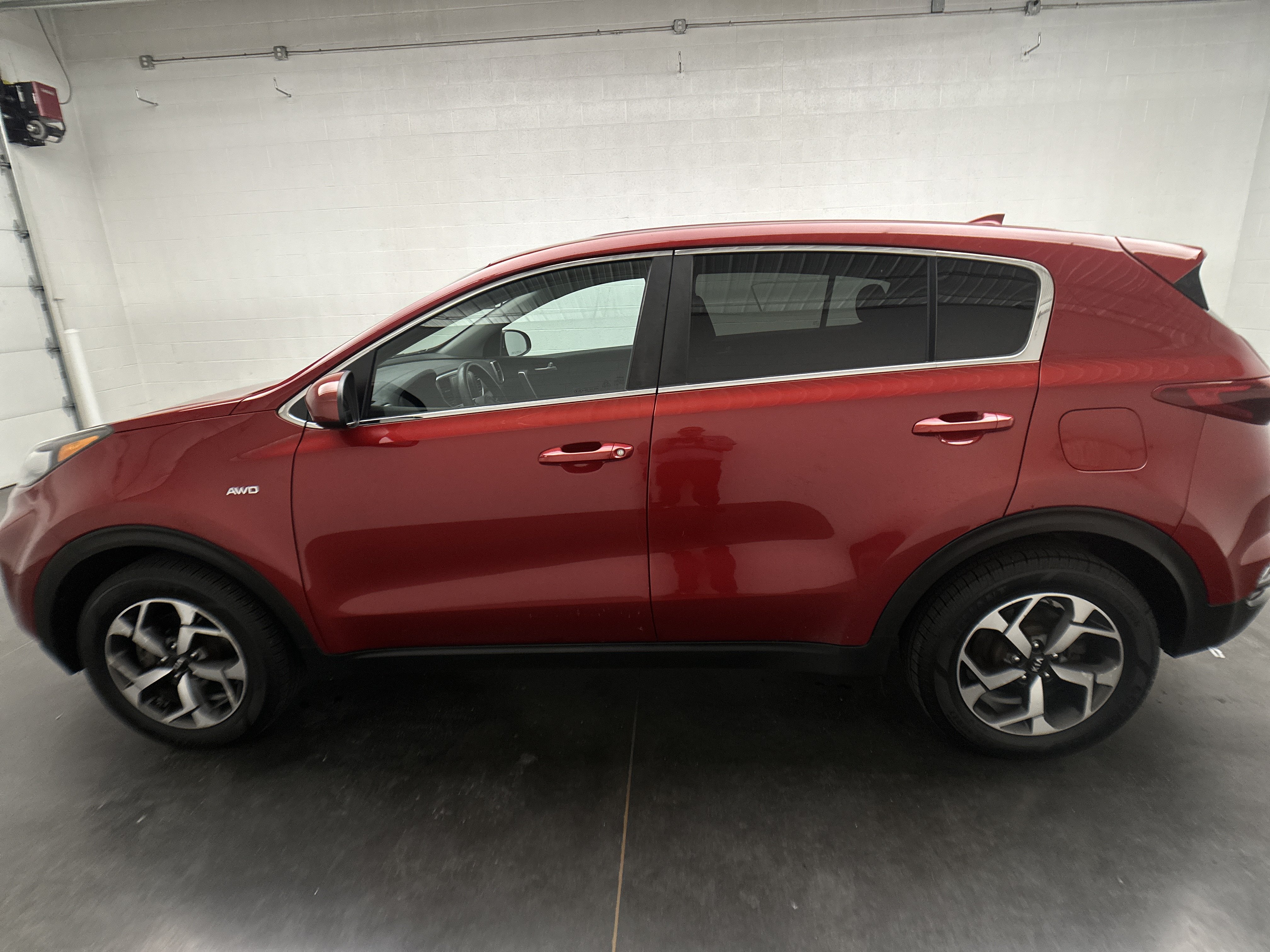 Used 2020 Kia Sportage LX AWD/4WD image 5