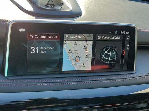 Used 2018 BMW X5 M image 32